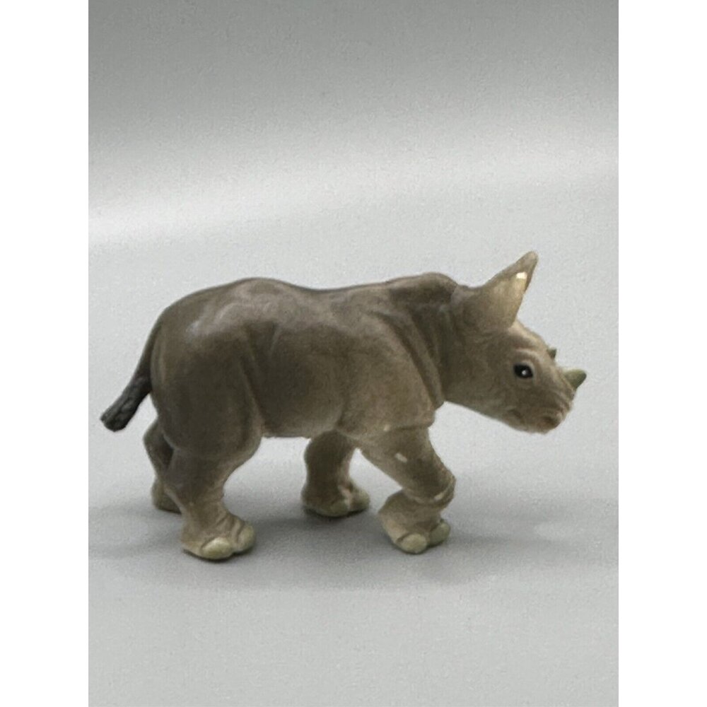 1998 White Rhinoceros Safari Ltd Animal Figure Safari Realistic Pvc Vintage‎